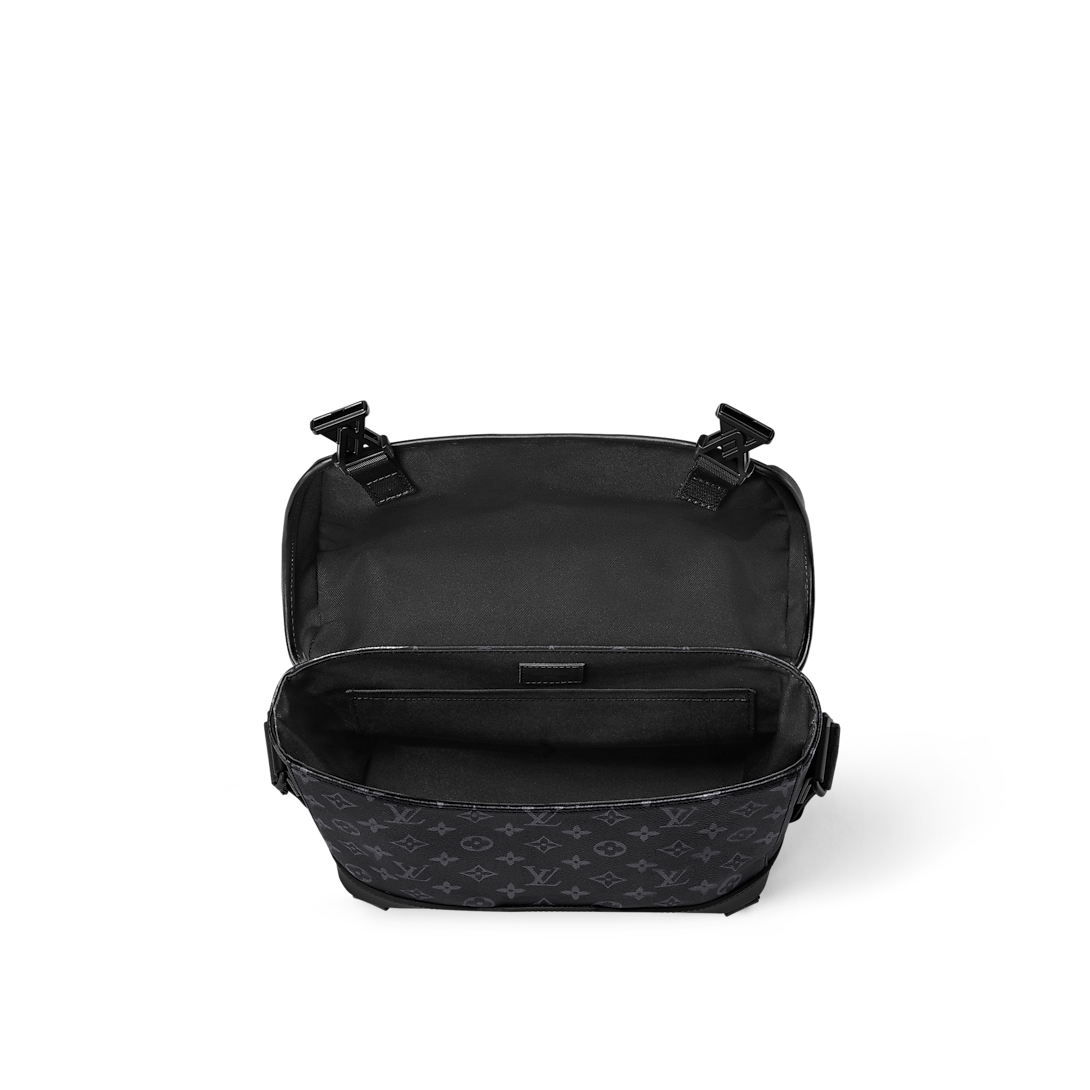 Voyager PM Messenger Bag