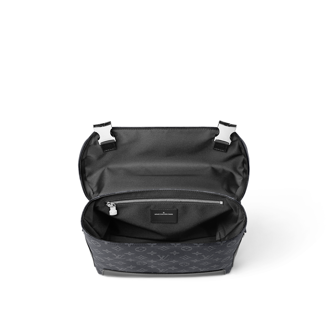 Voyager PM Messenger Bag