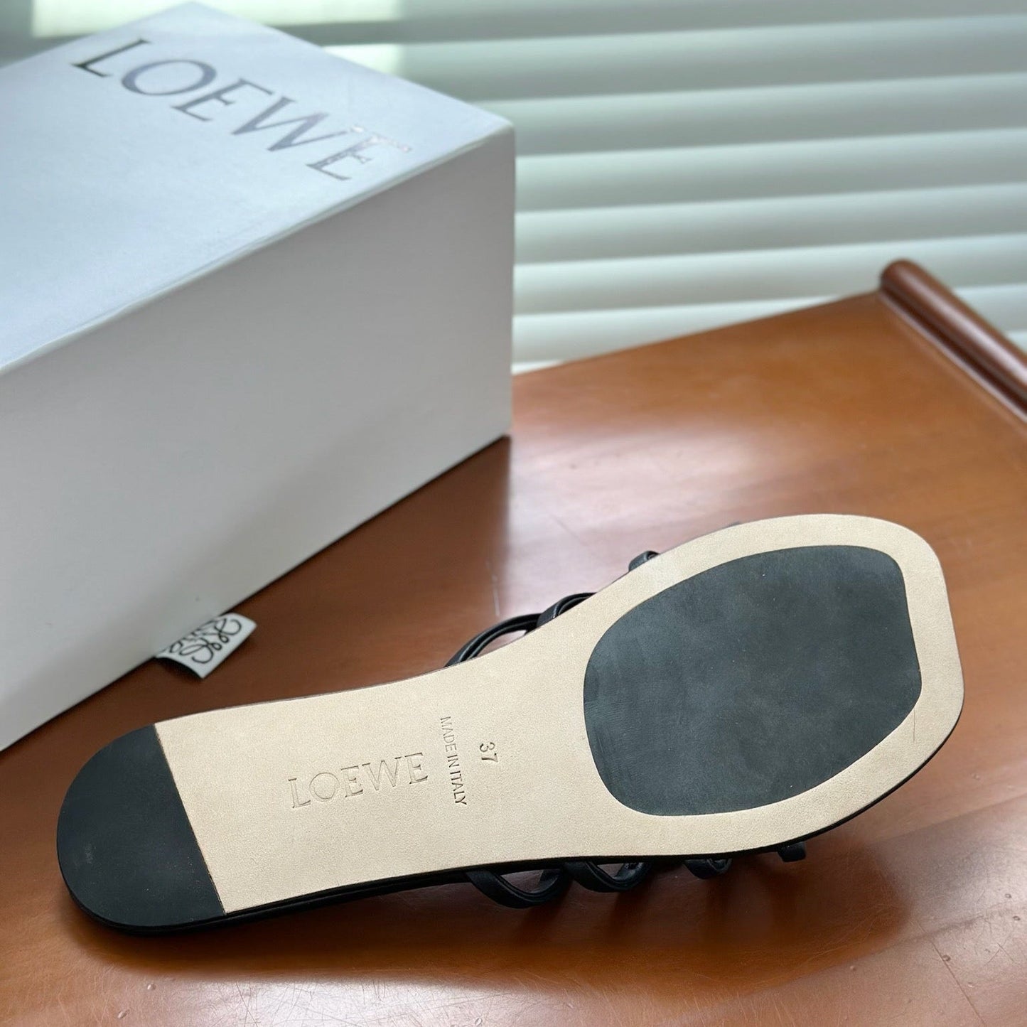 LOEWE - Petal Anagram slide in soft calfskin Black