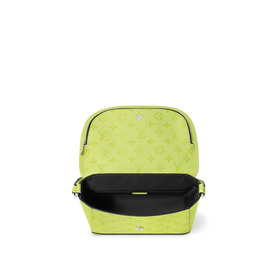 Pulse Messenger Bag